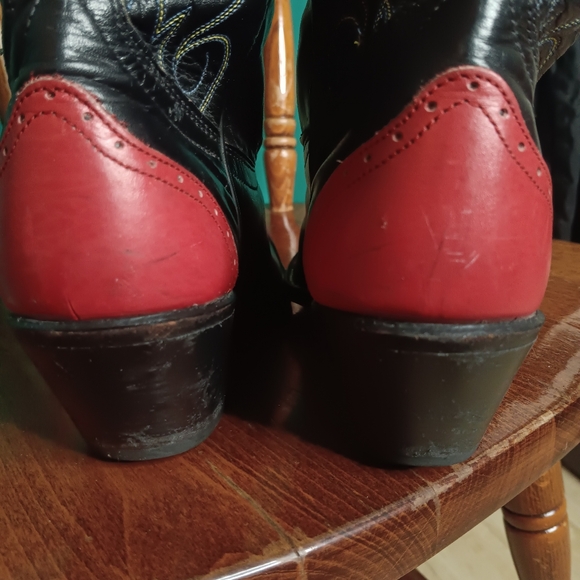 SOLD 90s Vintage Womens Mid Calf Red & Black Star Western Cowboy Boot USA Sz 7 - Picture 6 of 9